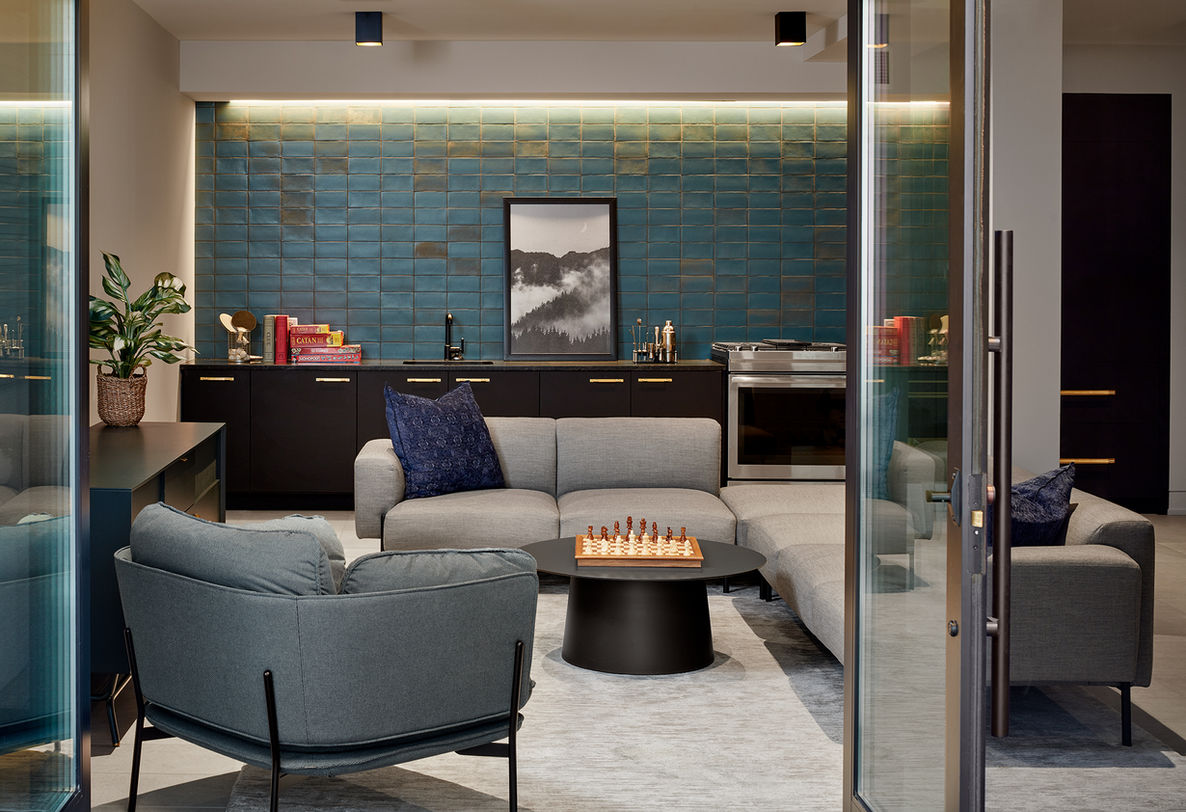 Henricksen_Triangle Square Apartments